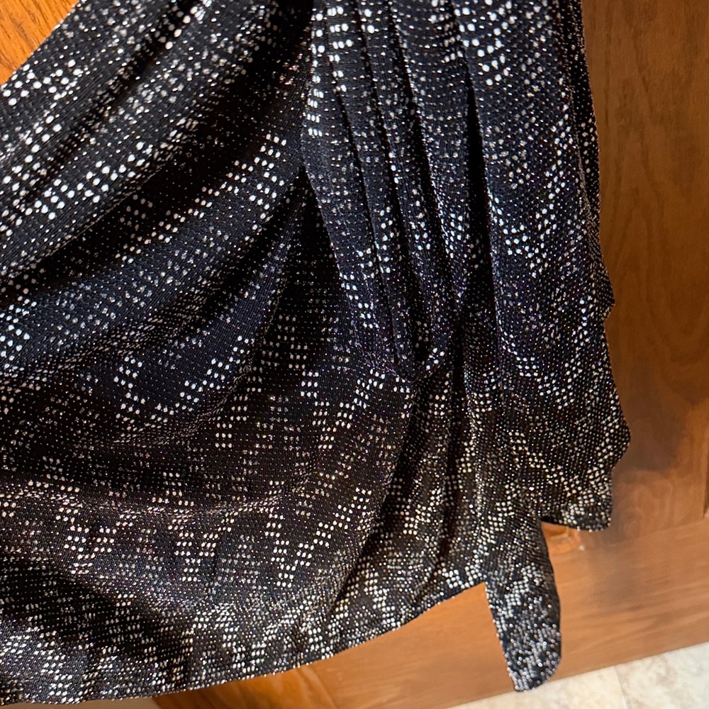 SLNT 14W Sparkly Black and Silver Slinky Dress with Tie at Waist NEW Comfortable - Picture 10 of 11